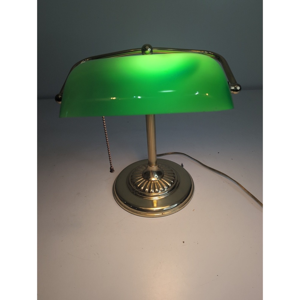 Vintage Underwriters Laboratory Brass Bankers Desk Lamp Green Glass Pull Chain